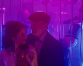 Maresi Riegner sexy - Das Mädchen aus dem Bergsee (2020)