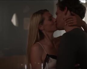 Aurore Delplace nude - Un si grand soleil e1167 (2023) short nudity scene