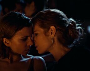 Aylin Tezel, Yuval Scharf nackt - Der Russe ist einer, der Birken liebt (2022)