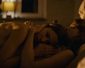 Aylin Tezel, Yuval Scharf nackt - Der Russe ist einer, der Birken liebt (2022)