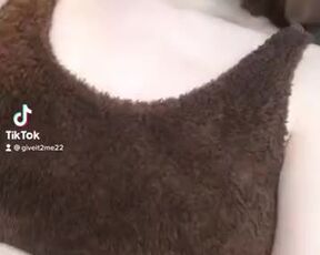 Sweety demonstrates her bosoms on camera to TikTok followers - Flash Tits