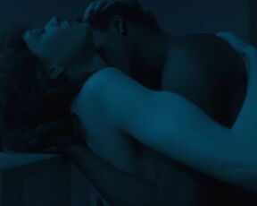 Ayumi Roux topless - Les rivieres pourpres (2022) s04e03