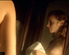 Tatiana Pauhofova - Krute radosti (2002) nude scenes