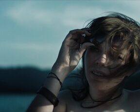 Consuelo Carreño nude - Immersion (2021)