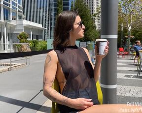 Courageous Exhibitionist Gets Without Bra for Hundreds of Strangers in a Crowded Biz Center