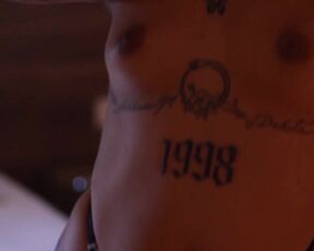 Leah Lovett - DOUCHE