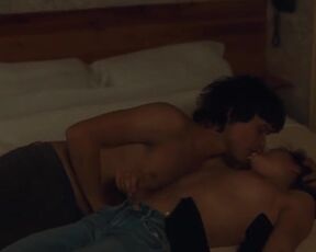 Lola Creton nude – Un amour de jeunesse (2011) young sex scenes