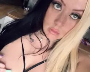 Spoil these phat all-natural lactating bosoms this pay weekend, looking for victims and paypigs.