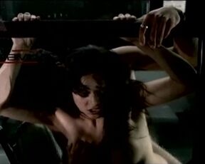 Claudia Santiago - Fin de trayecto (2007) naked scenes