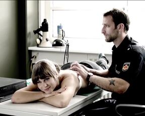 Cristina do Rego, Johanna Geißler sexy - Unter Gaunern s01e04 (2015) hot movie video