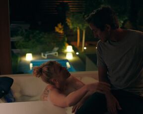 Christine Eixenberger sexy- Toni, männlich, Hebamme s01e08 (2023) bathroom hot episode