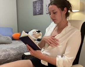 Hidden Cam of fantastic brown-haired reading a super-fucking-hot romance novel and getting off to it