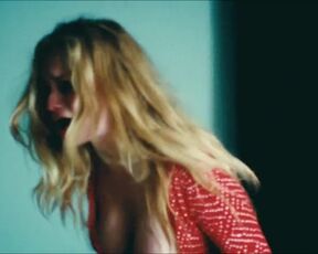 Nadia Tereszkiewicz, Clara Bretheau, Alexia Chardard topless - Les Amandiers (2022) hot nudity episode