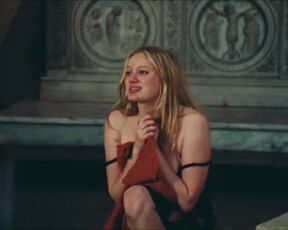 Nadia Tereszkiewicz, Clara Bretheau, Alexia Chardard topless - Les Amandiers (2022) hot nudity episode