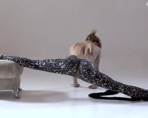 Amazing Stretching from Naked Gymnast-Girl
