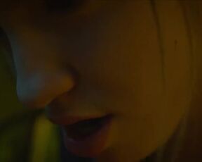 Paulina Galazka nude - Wspomnienie poprzedniego lata (2013) sex scene