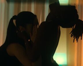 Tracy Gotoas, Lola Le Lann sexy - Ganglands s02e01e05 (2023) hot lesbian