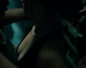 Tracy Gotoas, Lola Le Lann sexy - Ganglands s02e01e05 (2023) hot lesbian