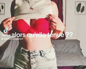 French black-haired with a ultra-cute bootie, attempts garbs on tik tok