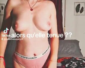 French black-haired with a ultra-cute bootie, attempts garbs on tik tok