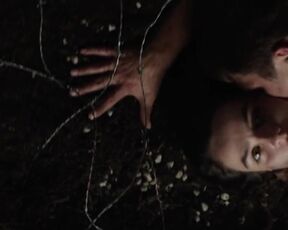 Laura Balzer nackte - Trümmermädchen (2021) hot videos