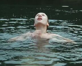 Alina Levshin, Carmen Birk nude - Im Angesicht des Verbrechens s01e01 (2010) nudity & sex episodes