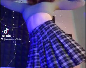 TikTok Solo Tits Challenge