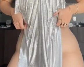 Pretty girl, where are the panties...