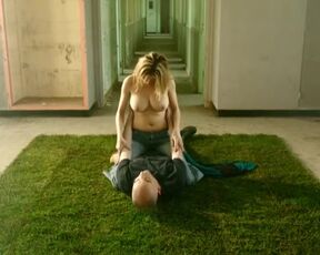 Sonia Dufeu topless - Désafecté(e) (2013) hot movie scenes