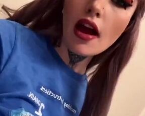 Kara makes another tiktok