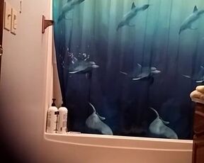 Hidden Cam Bathroom - Young Girl Explicit nudity