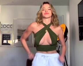 Lea Elui Hot  Nip Slip in Instagram