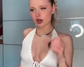 Funny Girl's Challenge