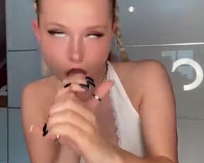 Funny Girl's Challenge