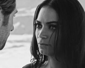 Elodie, etc - Ti mangio il cuore (2022) great sex episodes