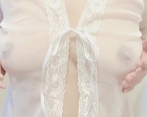 Japanese Fledgling School Female Getting Off