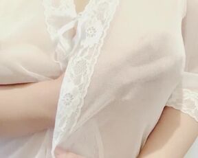 Japanese Fledgling School Female Getting Off