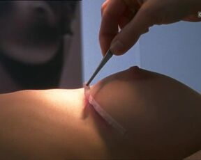 Susi Ramberger topless - Die Heilerin (2004) nudity actrees