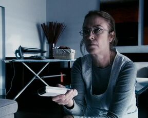 Susi Sanchez - Yo solo miro (2008) naked scenes