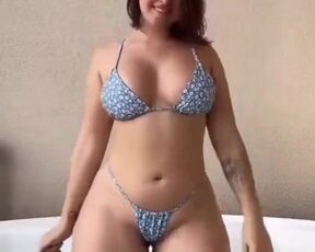 Her bikini is more beautiful than her nakedness. mateur Sexy No Name Model