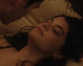 Sofia Black-D'Elia hot - Single Drunk Female s02e09 (2023) funny cunnilingus scene