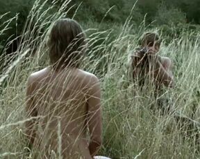 Bernadette Heerwagen - An die Grenze (2007) topless scenes