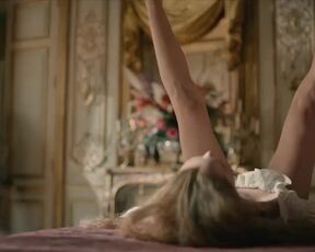 Emilia Schüle, Roxane Duran hottest - Marie Antoinette (2022) s01e08 TV Show scenes
