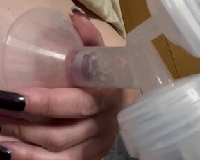 Pumping my turgid cougar globes