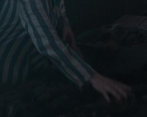 Rebecca Marder, Judith Chemla, Elodie Bouchez - Simone, le voyage du siecle (2021) nudity scene