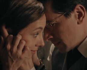 Jovana Stojiljkovic hot - Vera s01e03-06 (2023) topless scene