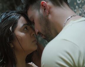 Shafaq Naaz hot - Angithee 2 (2023) sexy scene from the movie