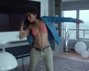Sara Martins nude - Je te promets s03e01 (2023) topless actress