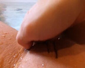 BARHROOM STEAMING SOLO FEMALE POINT OF VIEW