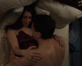 Claire Danes, Lizzy Caplan hot - Fleishman Is in Trouble (2022) s01e03-05